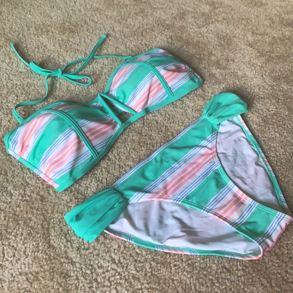 Aerie bikini (top- XL, bottom- L)